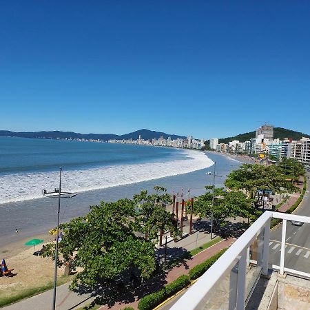 Apartamento De Cobertura Frente Para O Mar Итапема Экстерьер фото