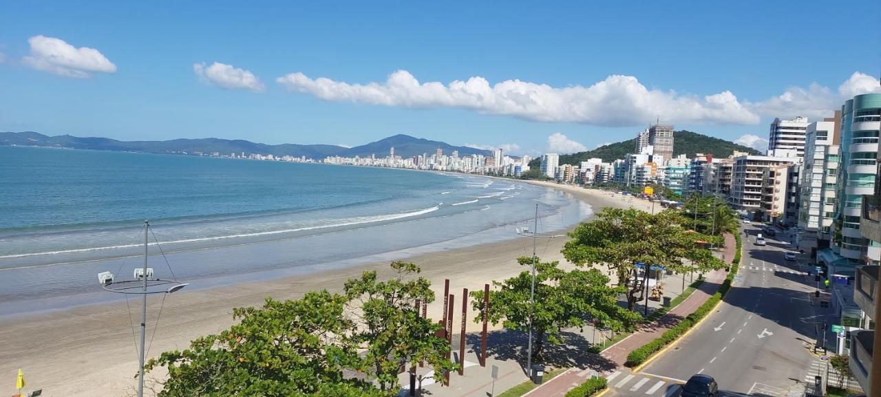 Apartamento De Cobertura Frente Para O Mar Итапема Экстерьер фото
