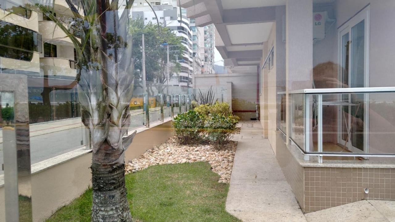 Apartamento De Cobertura Frente Para O Mar Итапема Экстерьер фото